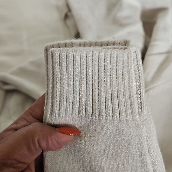 Suzy Shier Knitted Turtleneck Long Sleeves Sweater Small Off White - Picture 12 of 16